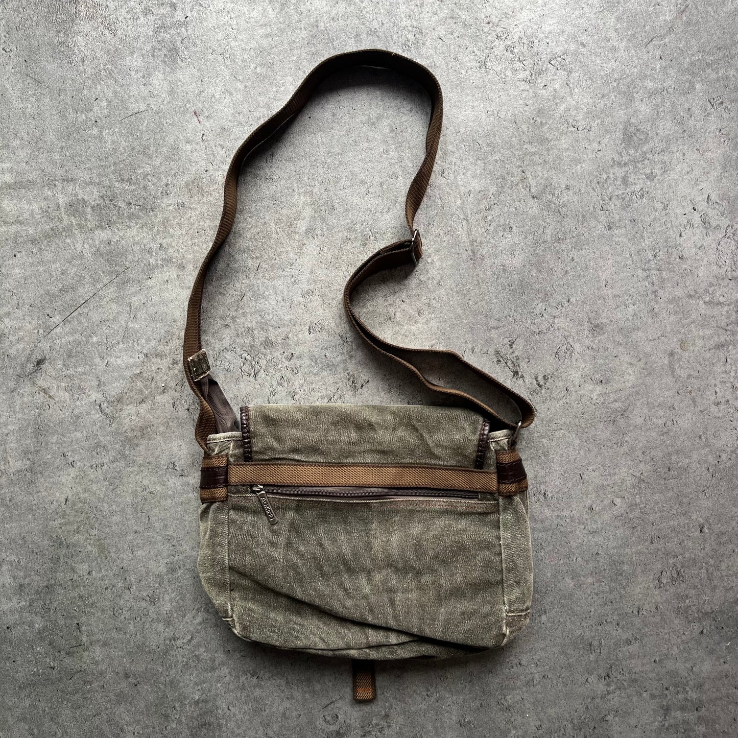 Vintage Khaki Shoulderbag