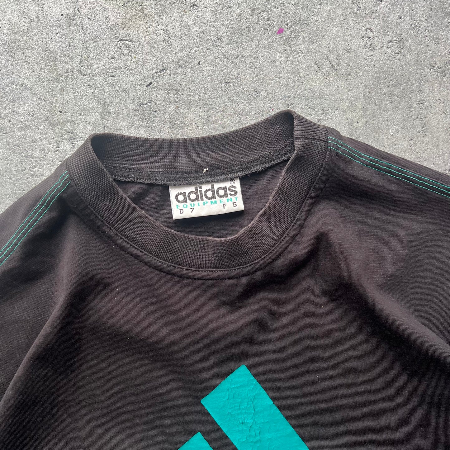 Adidas Vintage T-Shirt