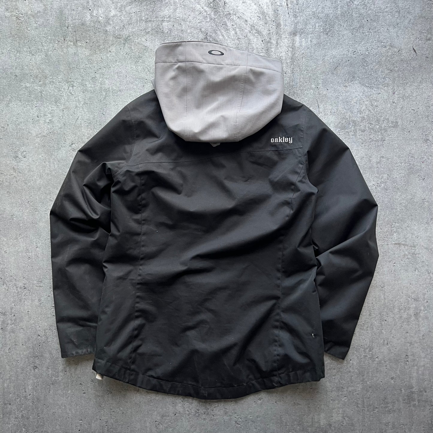 Oakley Windbreaker Gorpcore