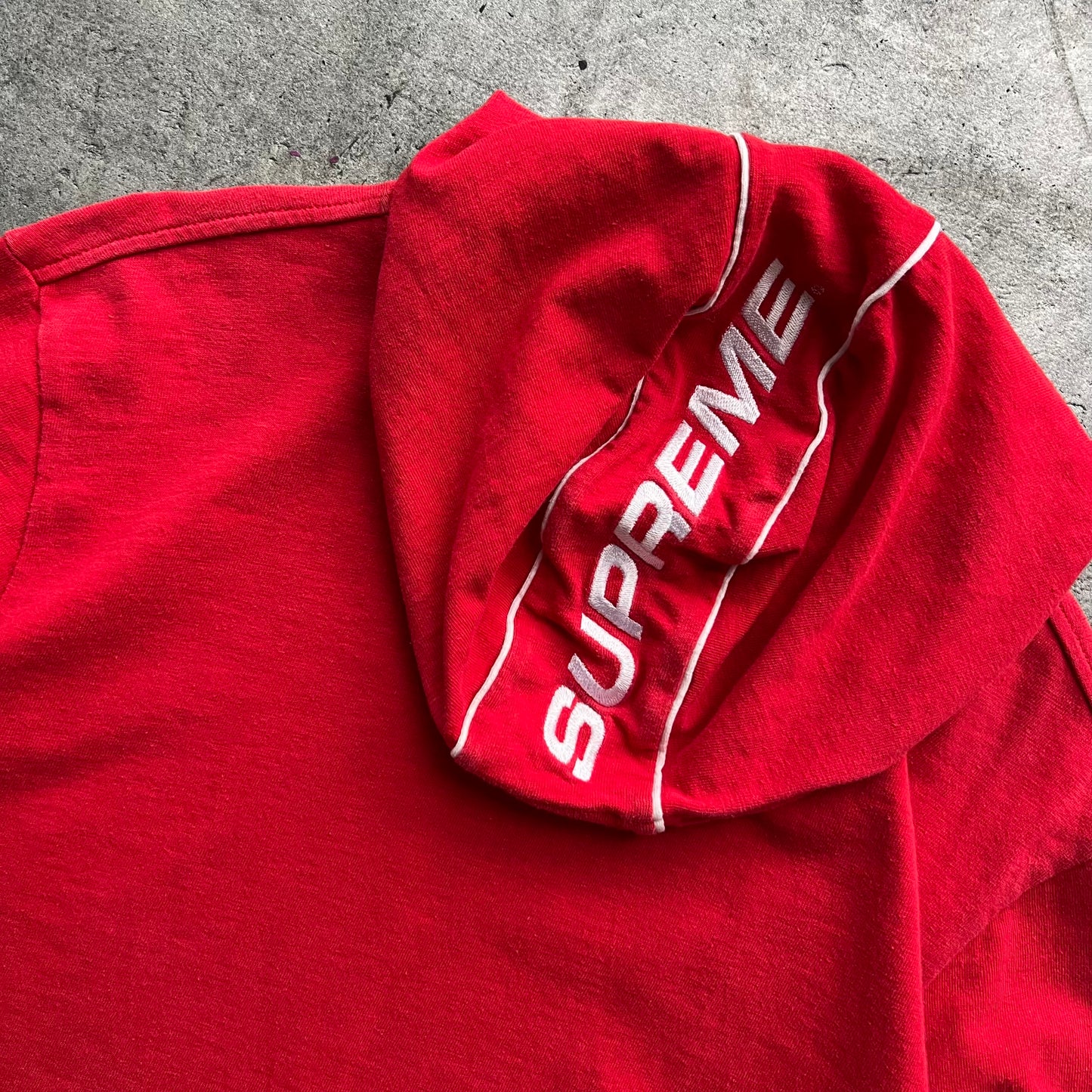 Supreme Hoodie