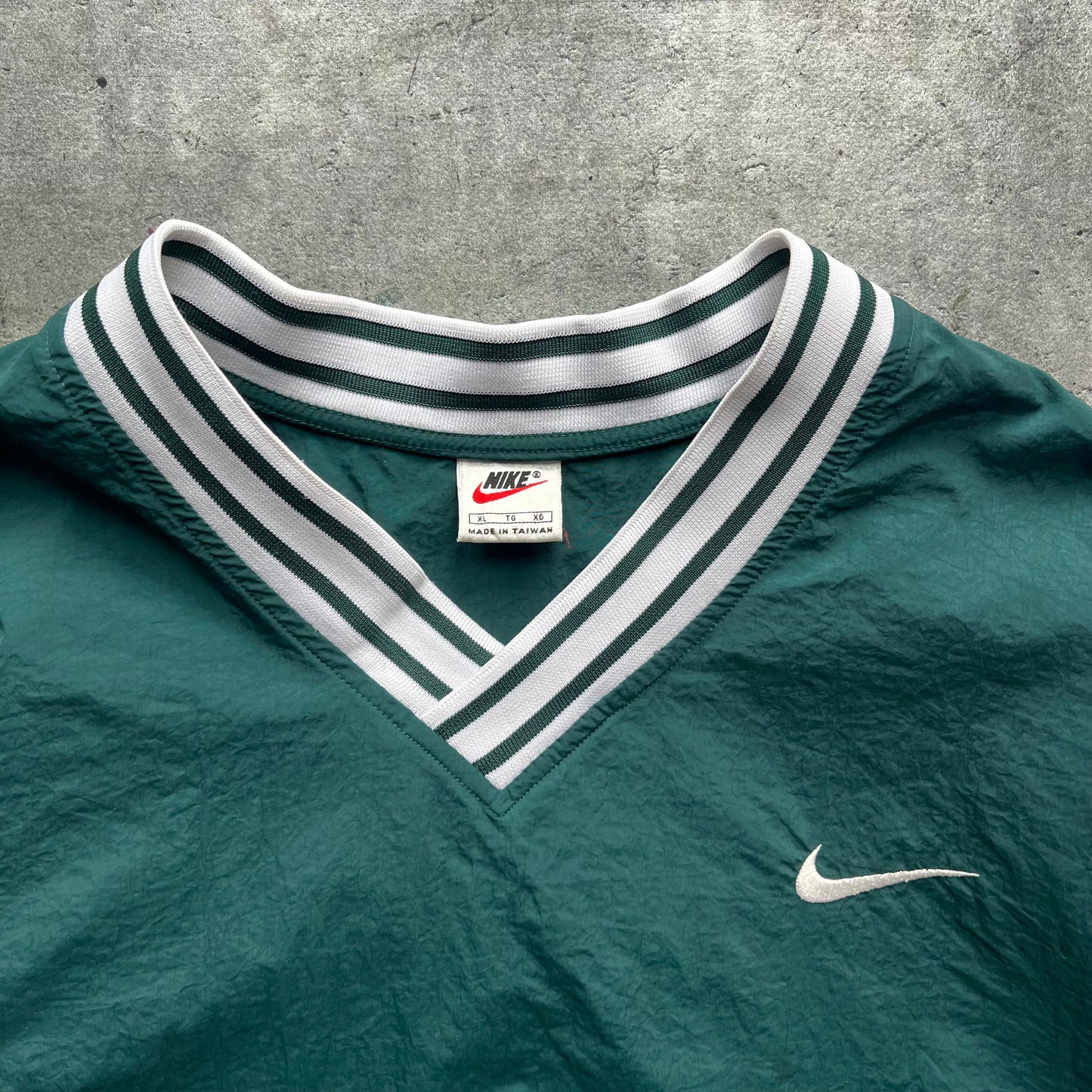 Nike Longsleeve V-neck 90’s Windbreaker